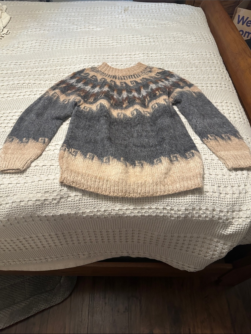 100% Alpaca Crewneck Women's Sweater in Gray and Cream